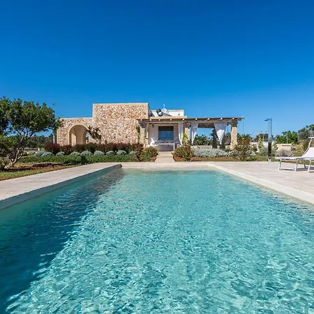 Leukos, Dimora Di Charme Villa