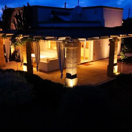 Leukos, Dimora Di Charme Salve